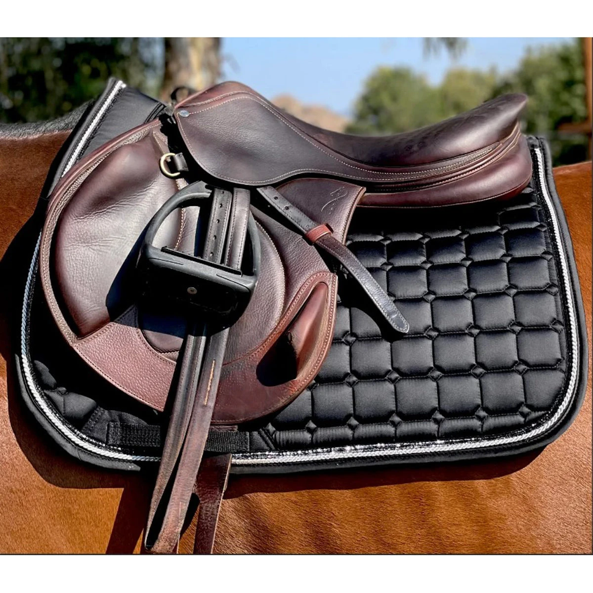 Halter Ego Satin Classic Saddle Pad 2 Halter Ego Satin Classic Saddle Pad - Image 2